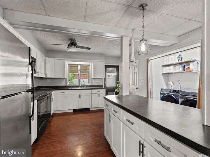 Property Photo: 452 E High Street PA 17022