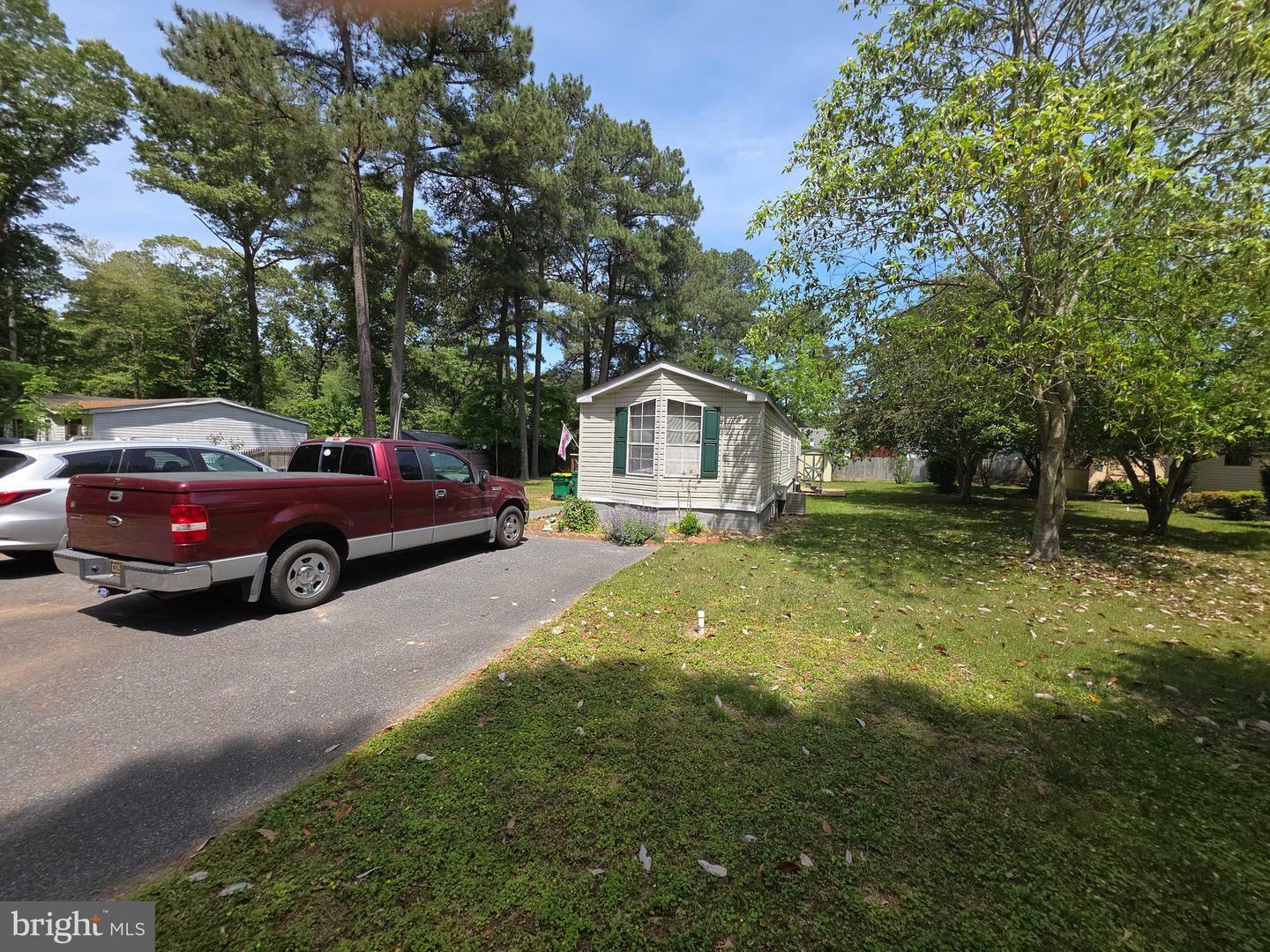 Property Photo: 207 N Lake Drive DE 19968