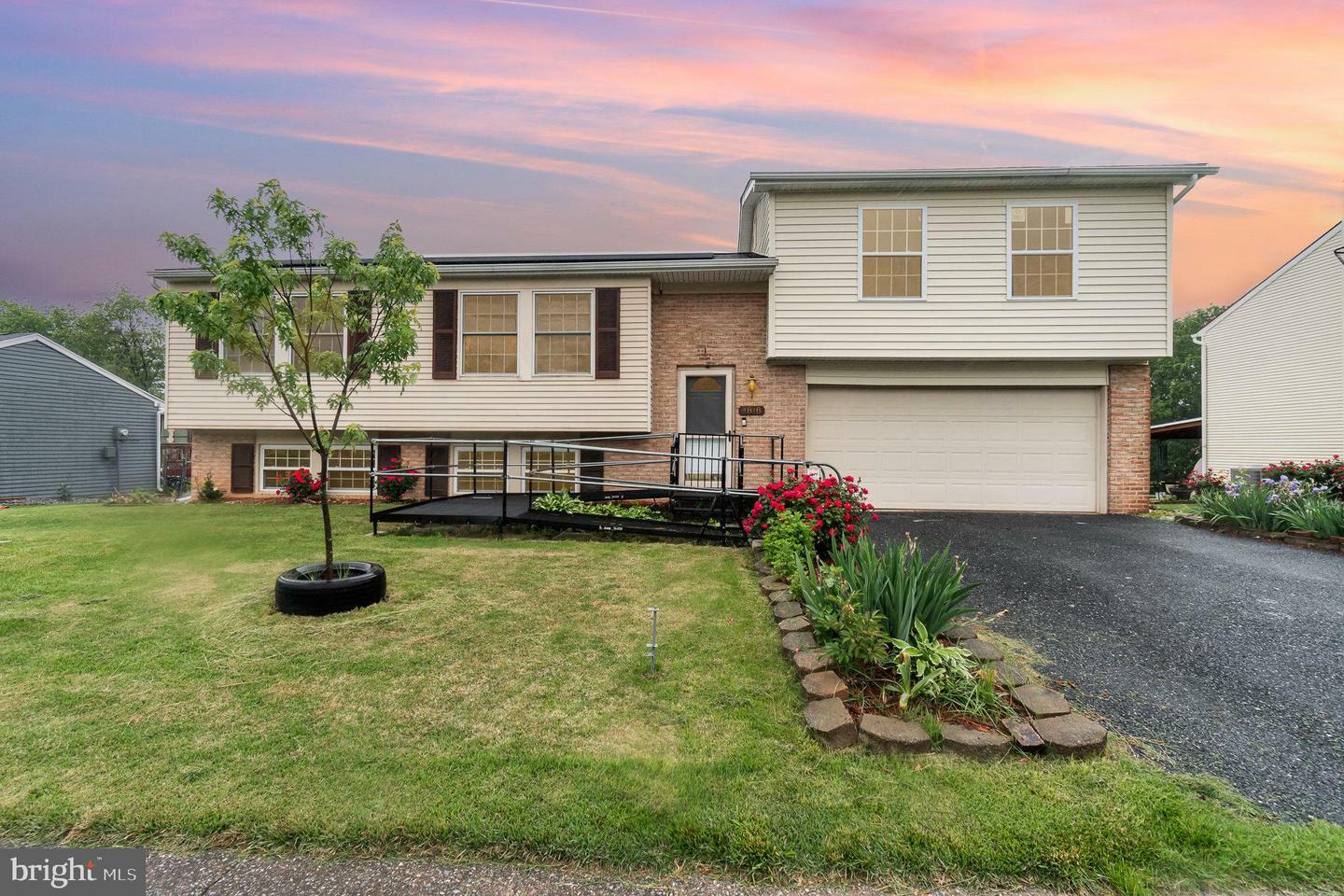 4818 Tamar Drive  Harrisburg PA 17111 photo