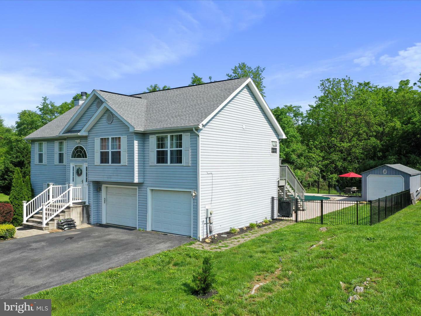 Property Photo: 32 Radiant Drive WV 25404