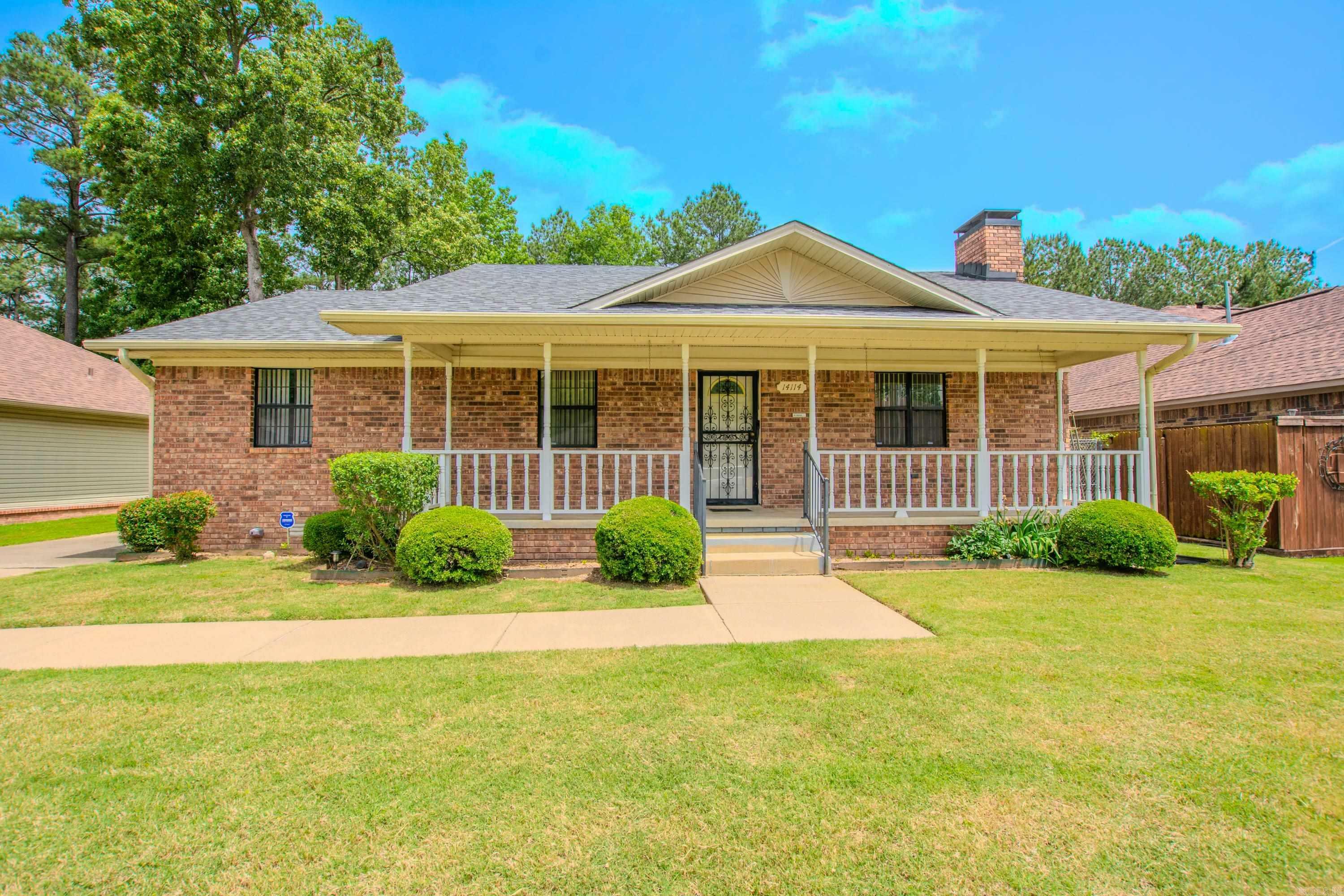 Property Photo: 14114 Shady Lane AR 72118