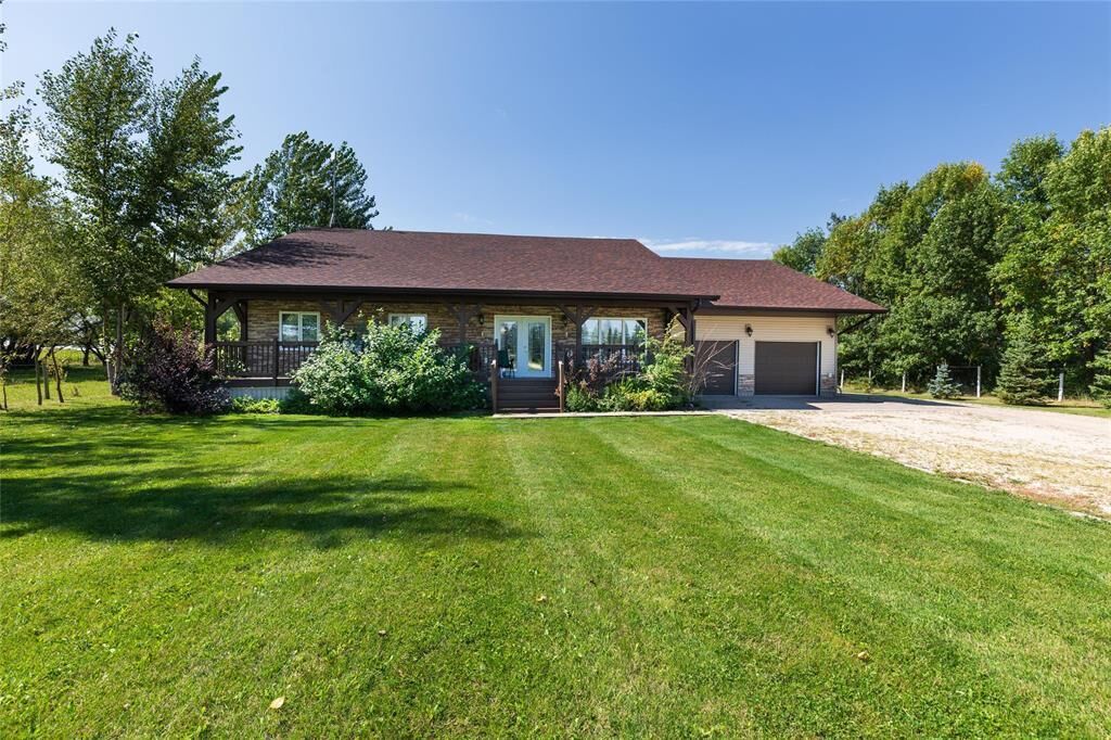 Property Photo: 21062 33 Road East MB R0A 0J0