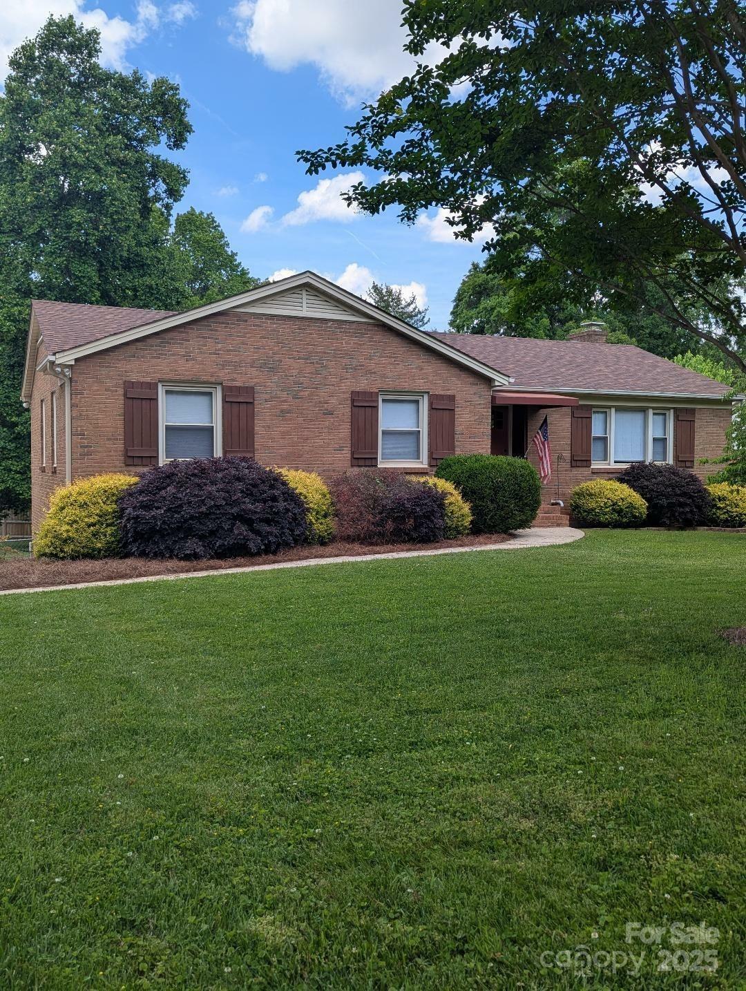 715 Gentry Place  Charlotte NC 28210 photo
