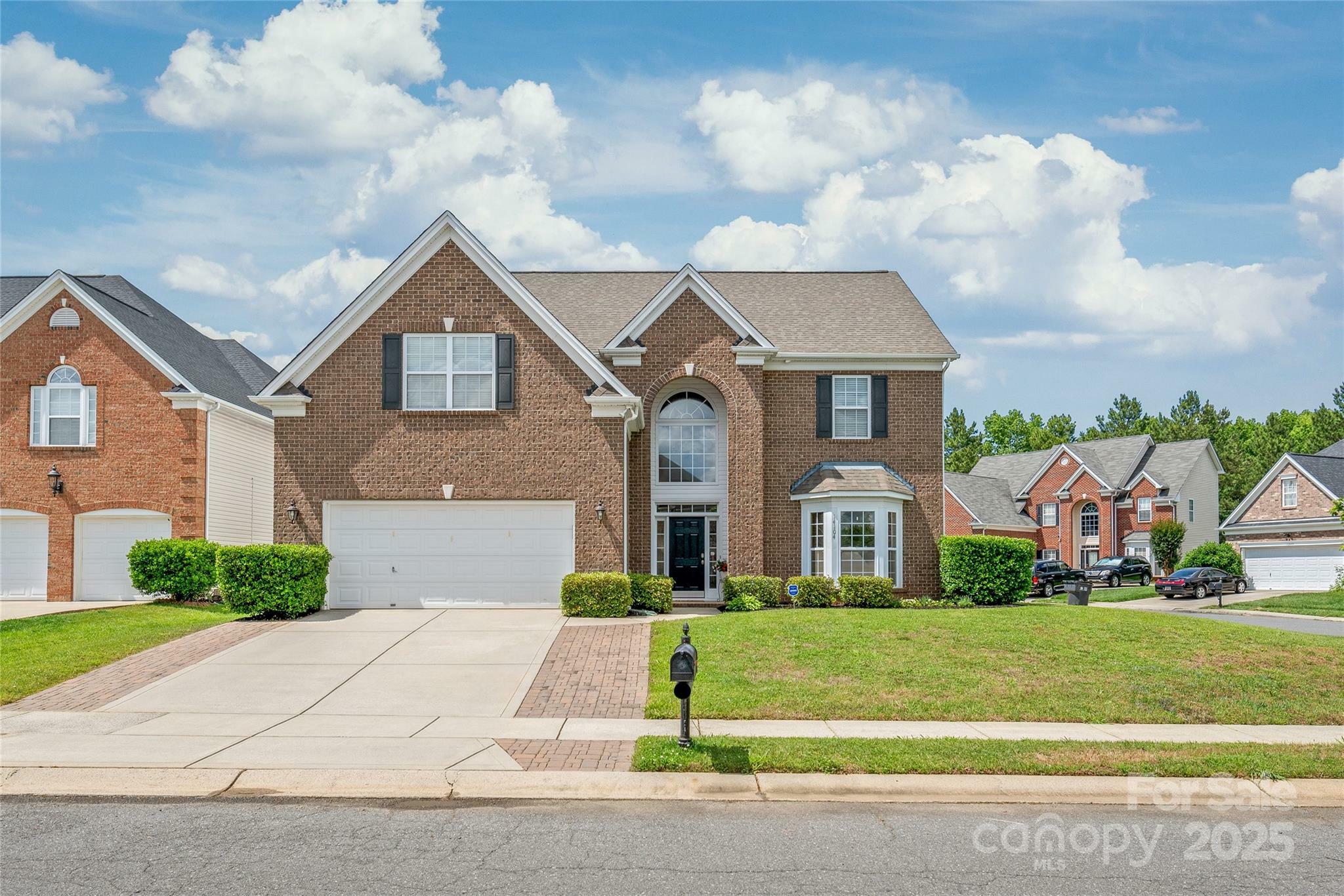 Property Photo: 14104 Kendrick Cross Road NC 28273