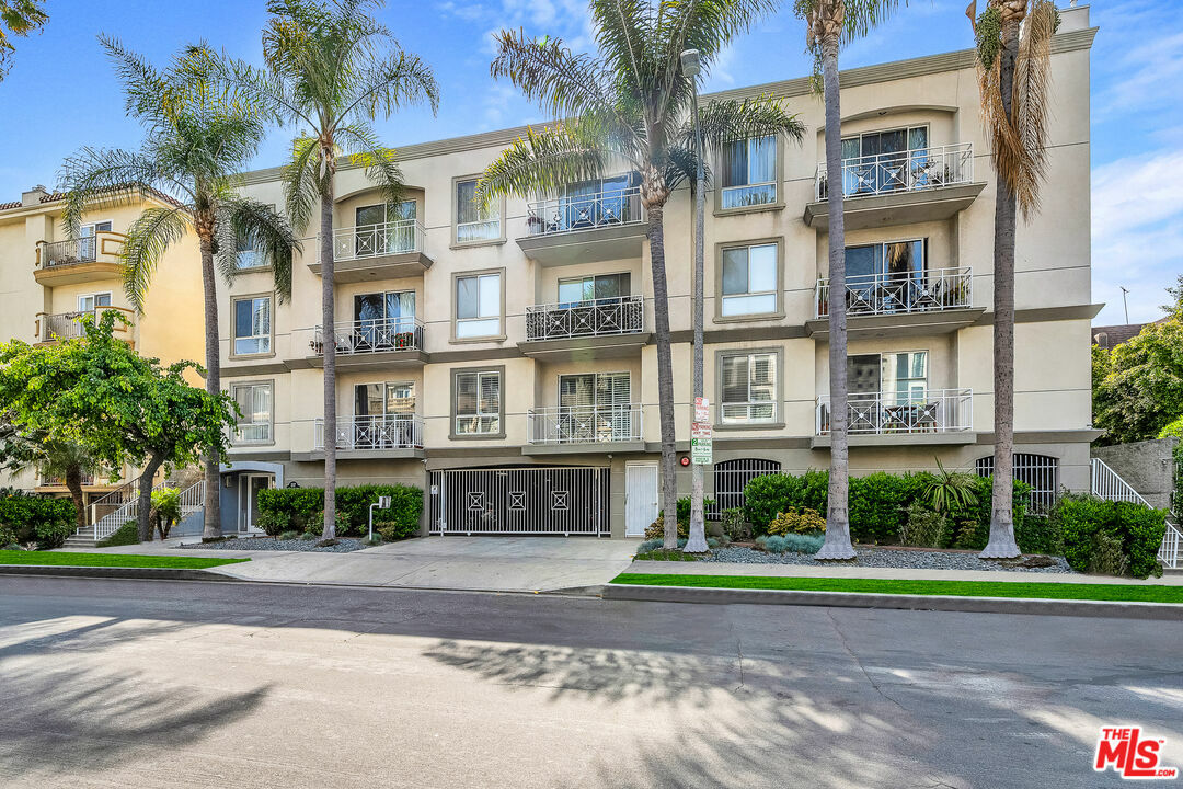 117 S Clark Dr  West Hollywood CA 90048 photo