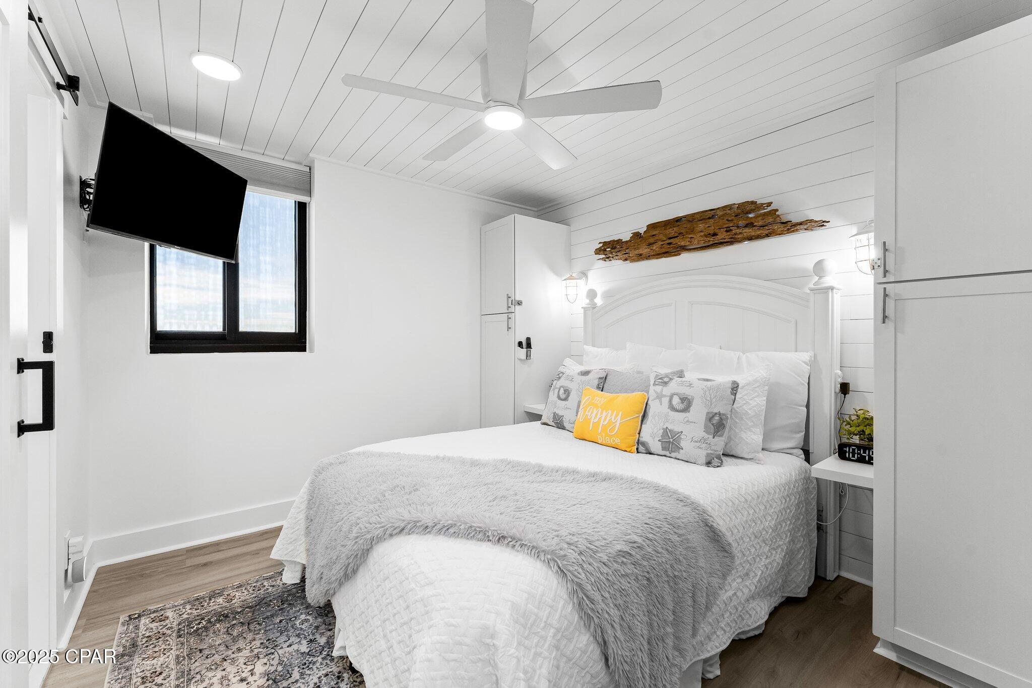 Property Photo:  9850 S Thomas Drive 1112E  FL 32408 