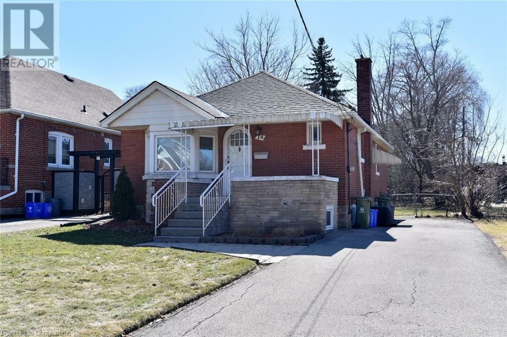 Photo de la propriété: 16 Empress Avenue ON L9A 1M2