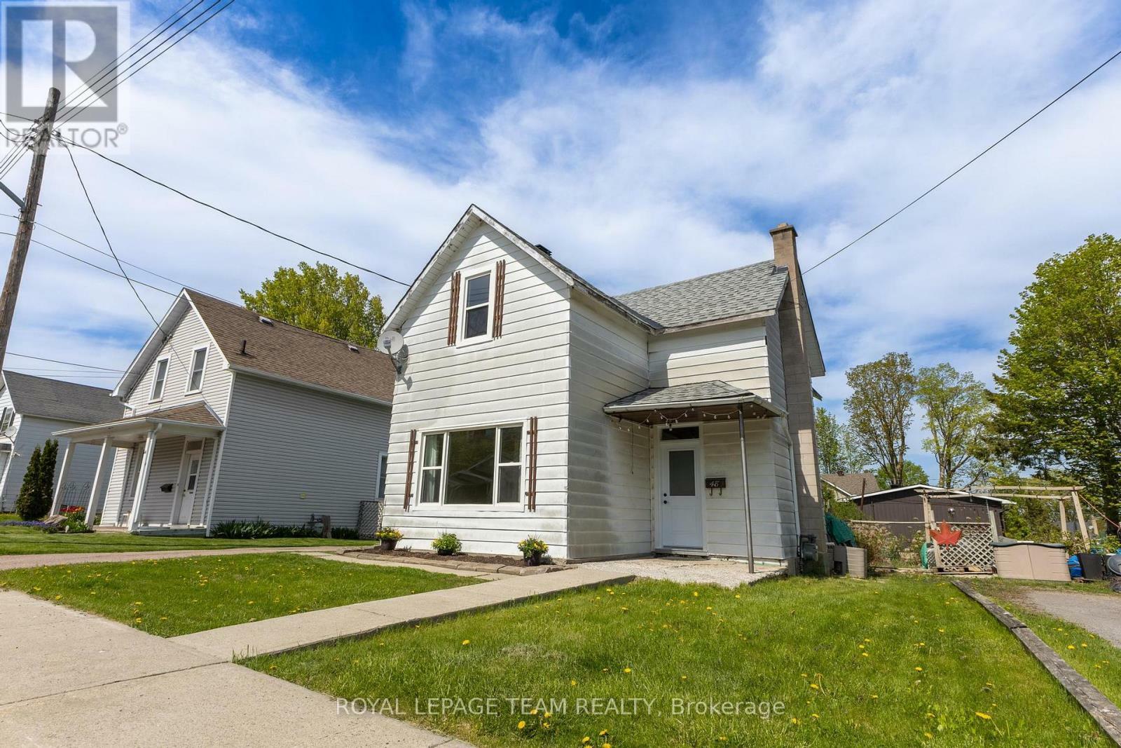 Property Photo: 48 McGonigal Street East ON K7S 1L4