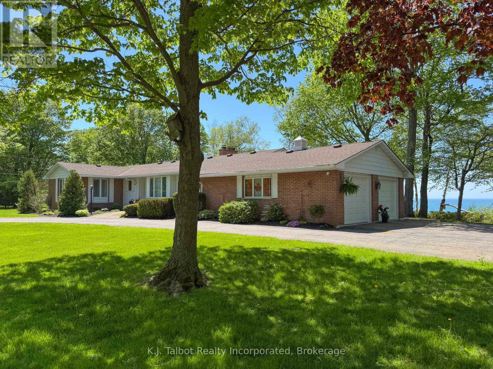 Property Photo: 82099 Sunset Lane South ON N7A 3Y2