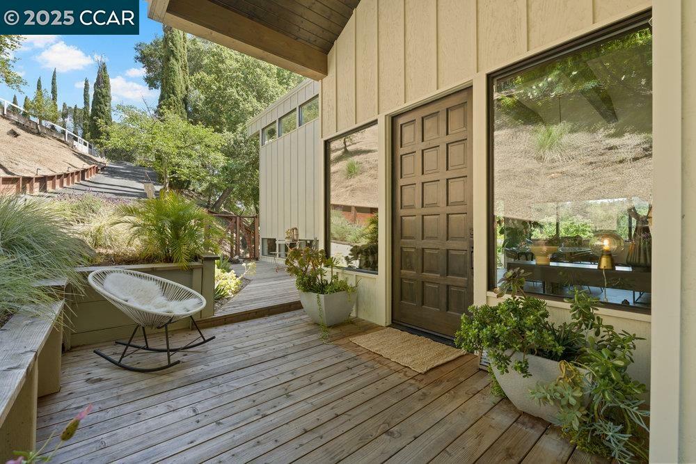 Property Photo: 46 E Altarinda CA 94563