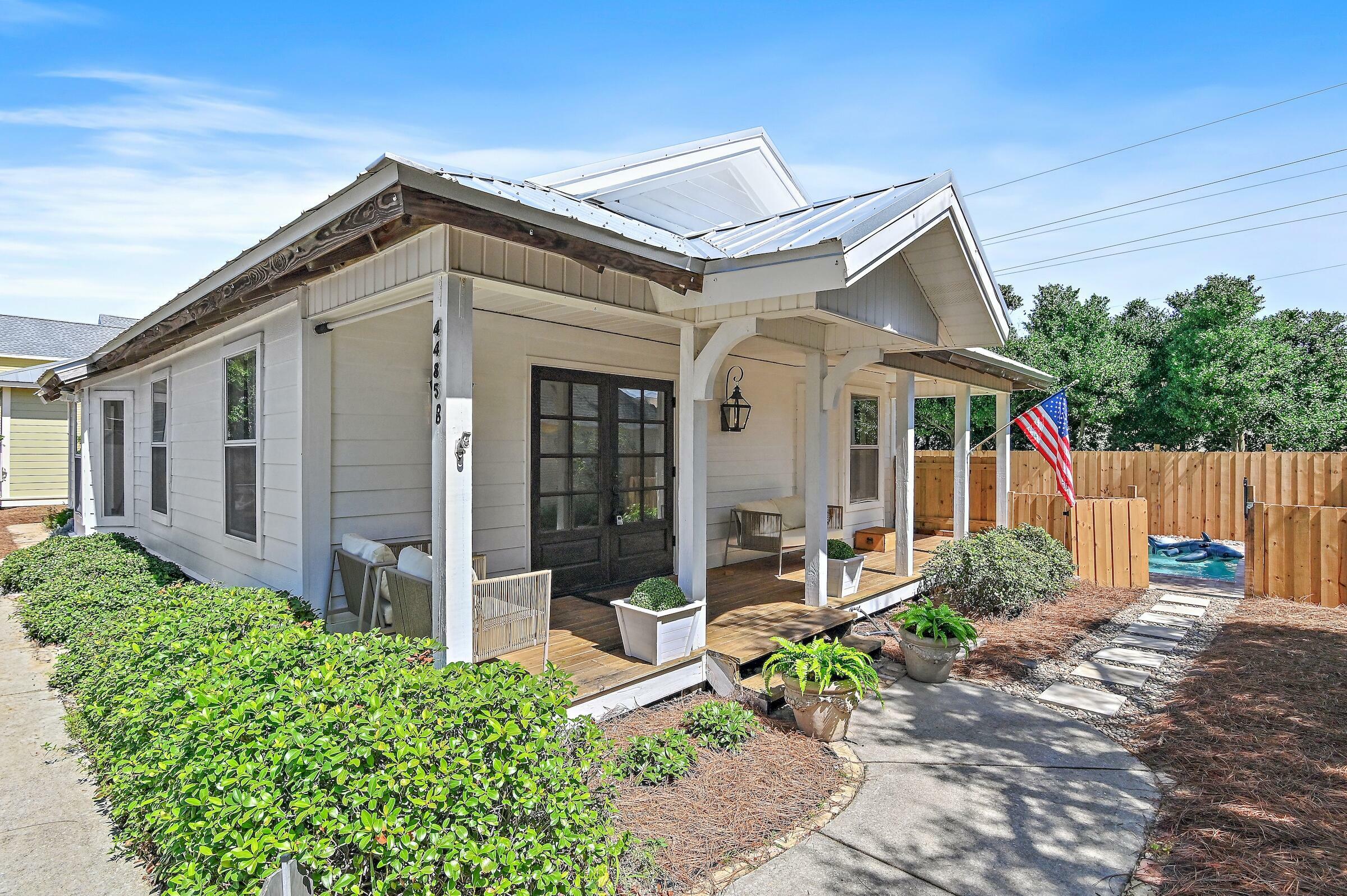 Property Photo: 4485 Luke Avenue B FL 32541