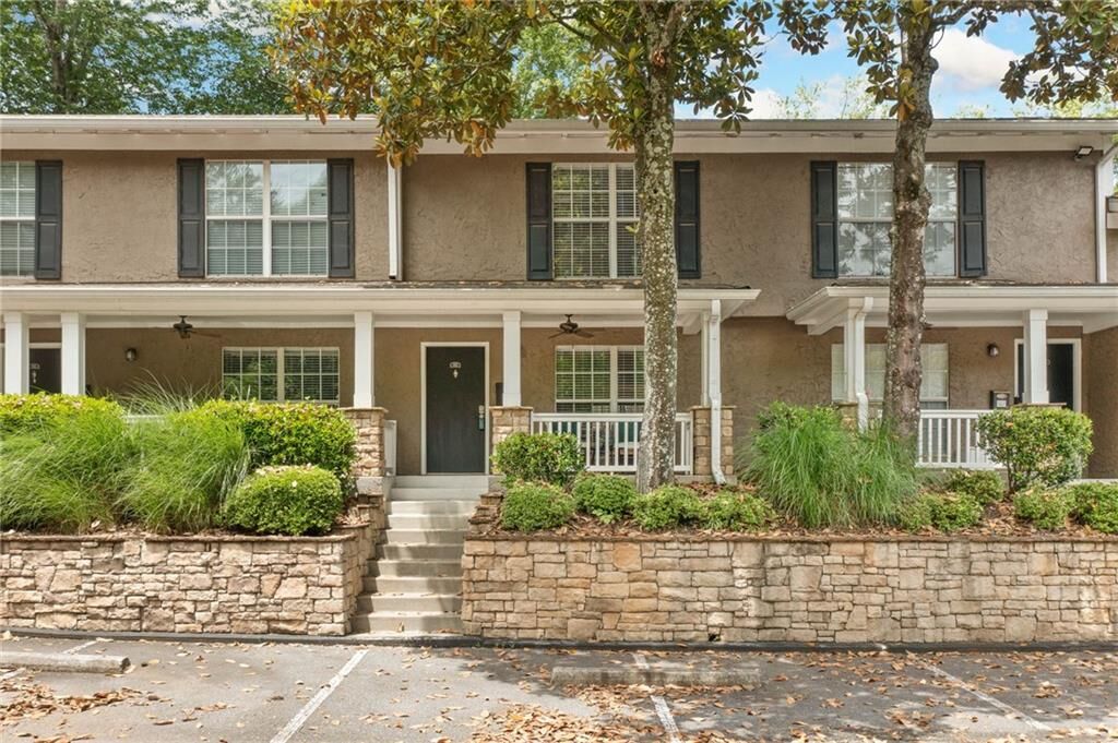 Property Photo: 3200 Seven Pines Court 103 GA 30339
