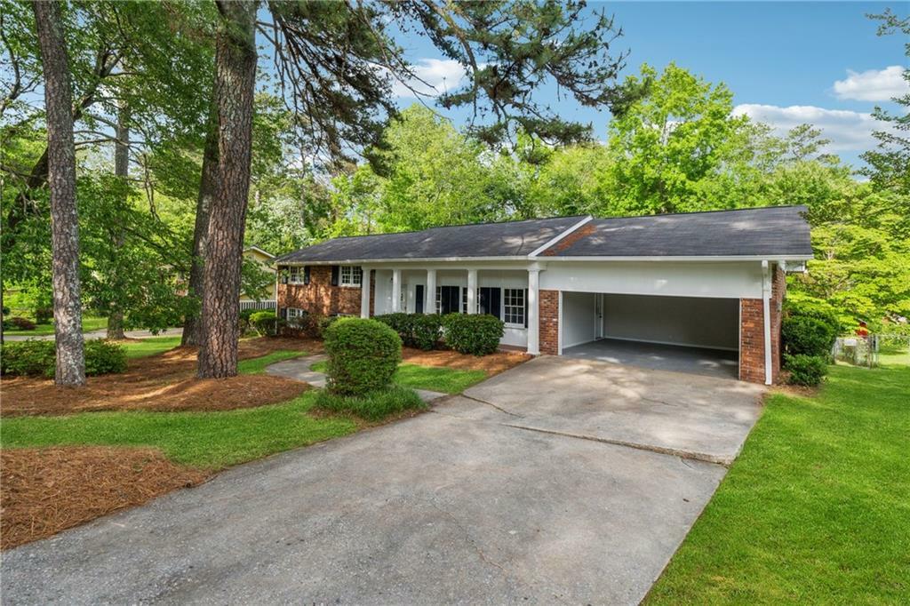 4616 Greensprings Road  Atlanta GA 30337 photo