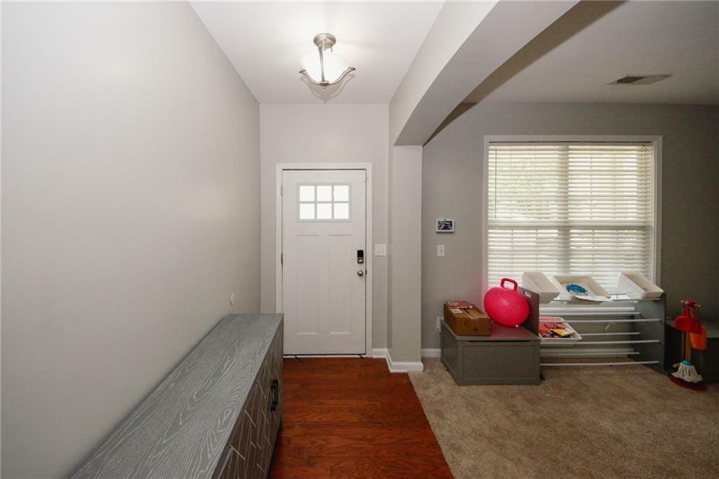 Property Photo: 1000 Willow Crest Landing GA 30168