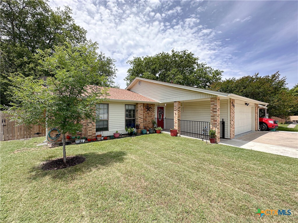 Property Photo:  908 Indian Trail  TX 76548 