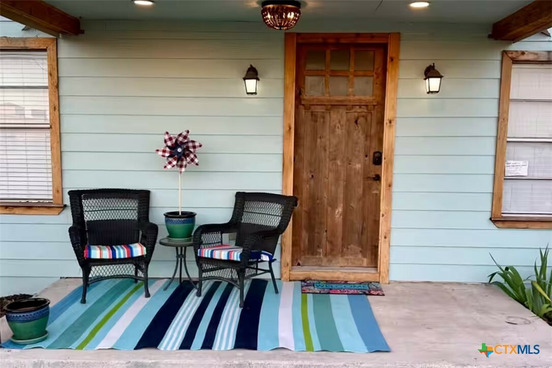 Property Photo: 747 Oasis Street TX 78130