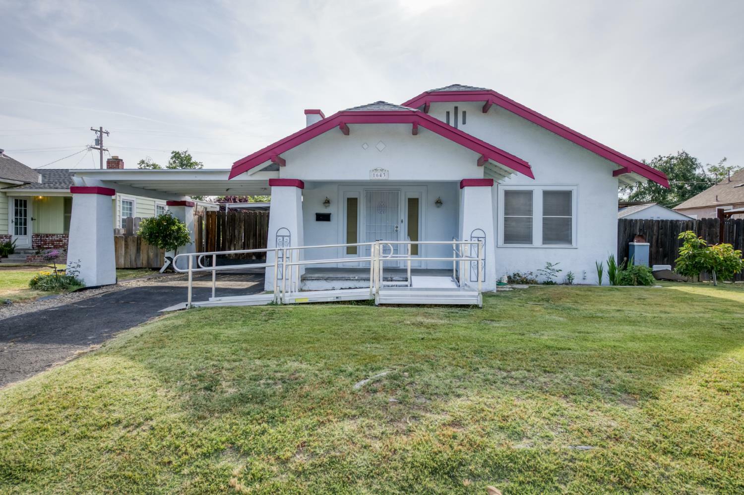 1643 N Thorne Avenue  Fresno CA 93704 photo