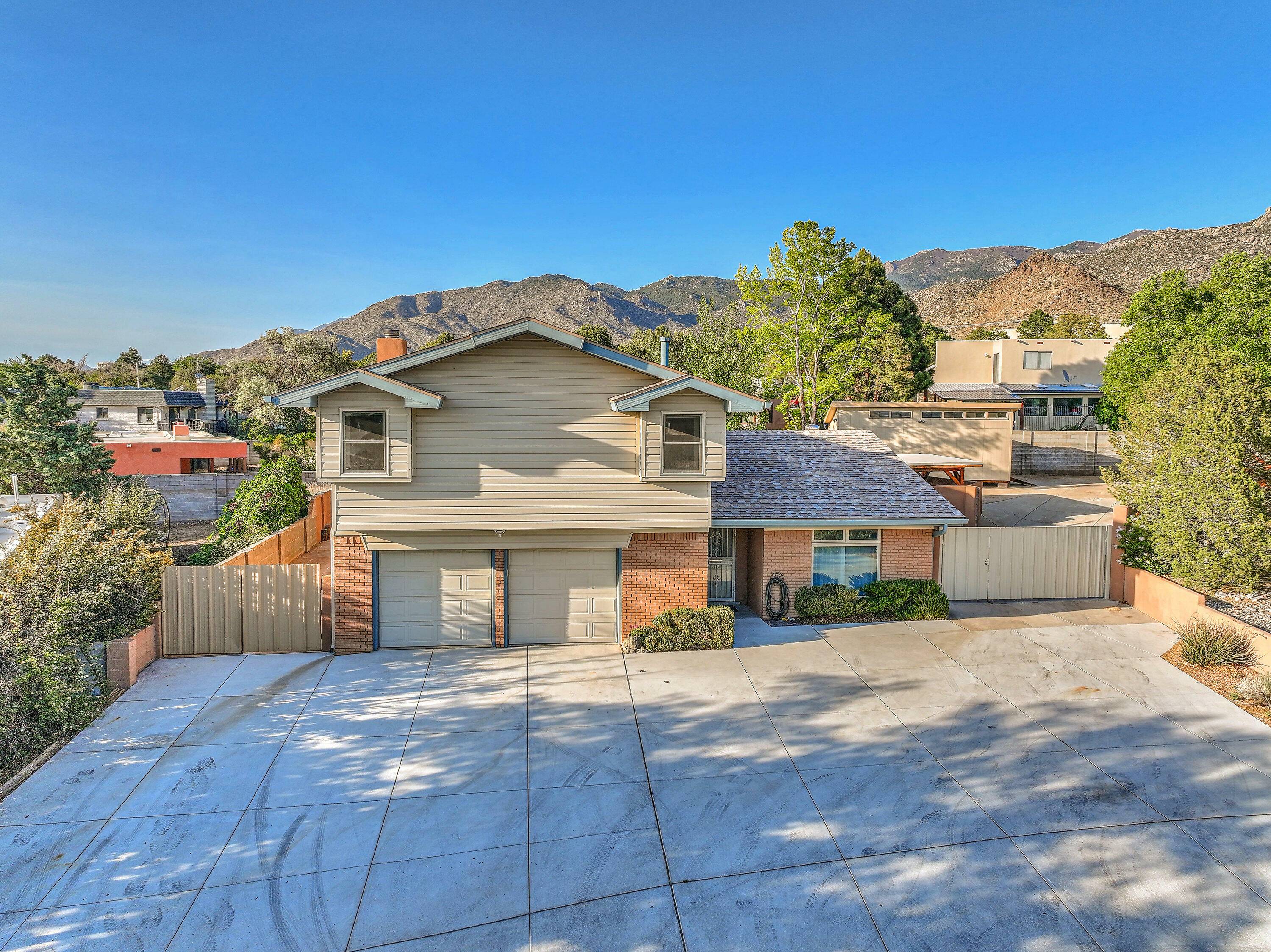 14317 Mel Smith Court NE  Albuquerque NM 87123 photo