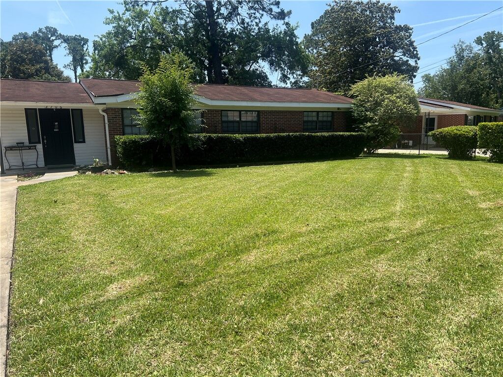 Property Photo: 2706 Canary Street GA 31520