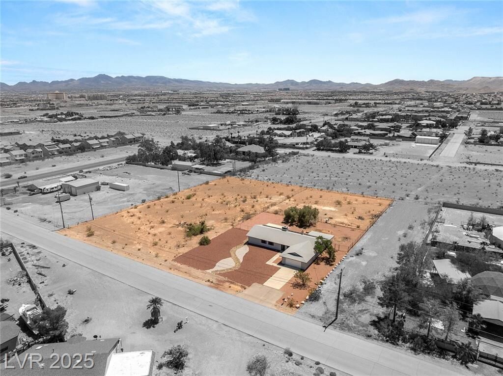 Property Photo: 5085 Raven Avenue NV 89139