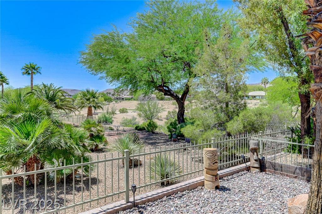 Property Photo: 10237 Andante Court NV 89135