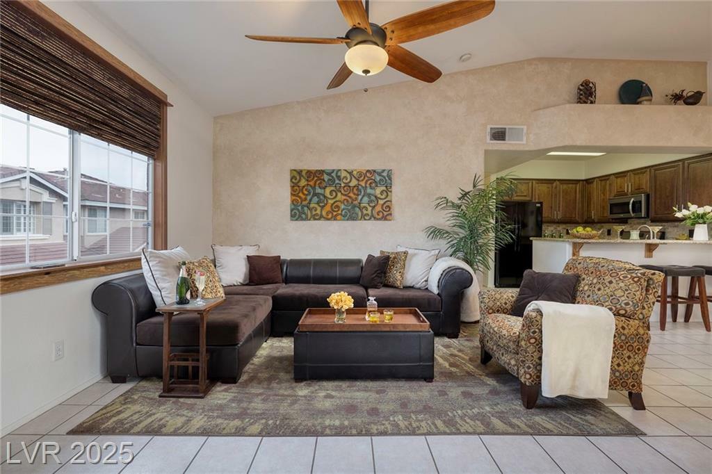 Property Photo: 9901 Trailwood Drive 2078 NV 89134