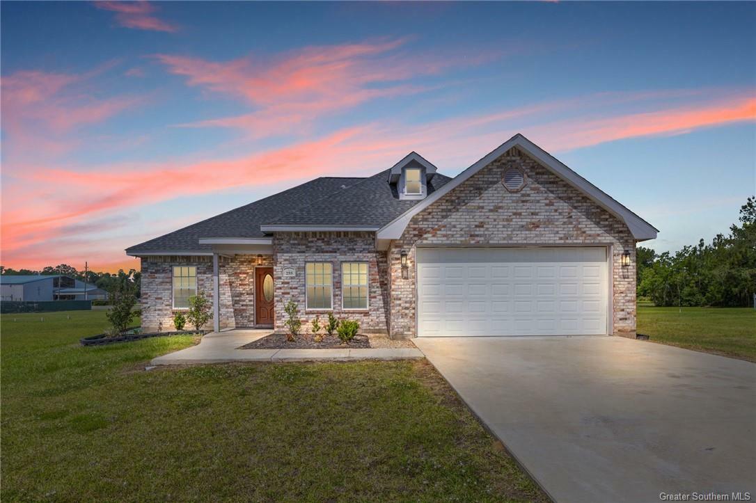 Property Photo: 255 Tommys Lane LA 70615