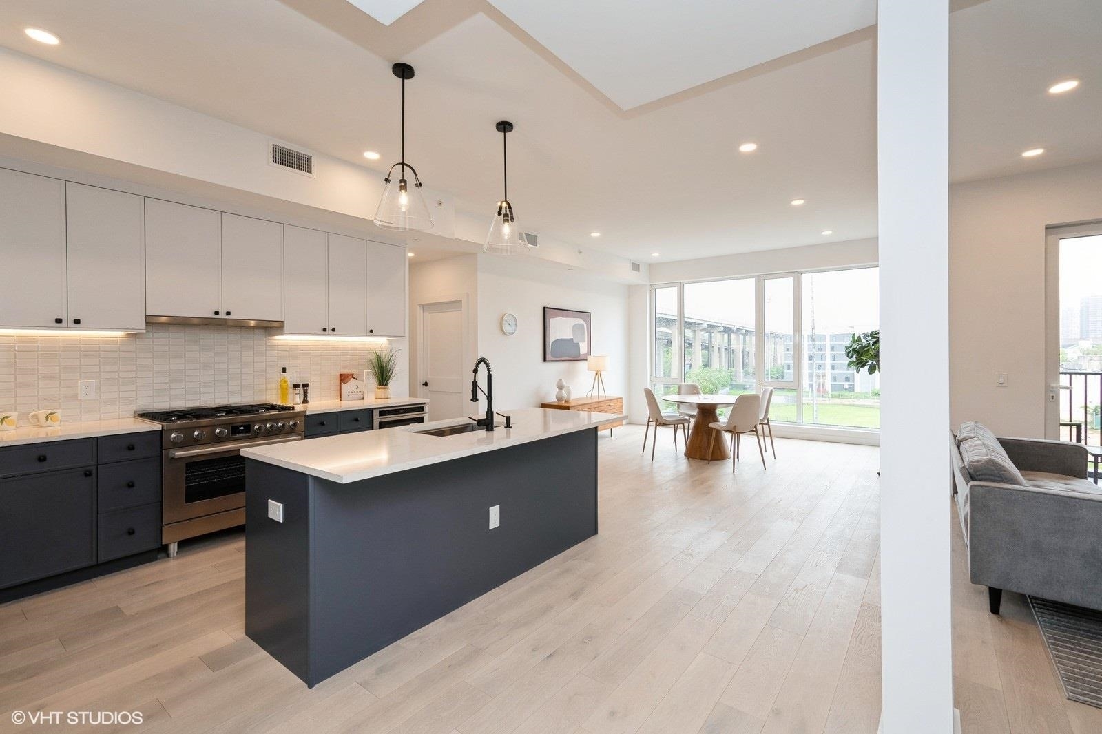425 3rd St 401  Jc, Downtown NJ 07302 photo