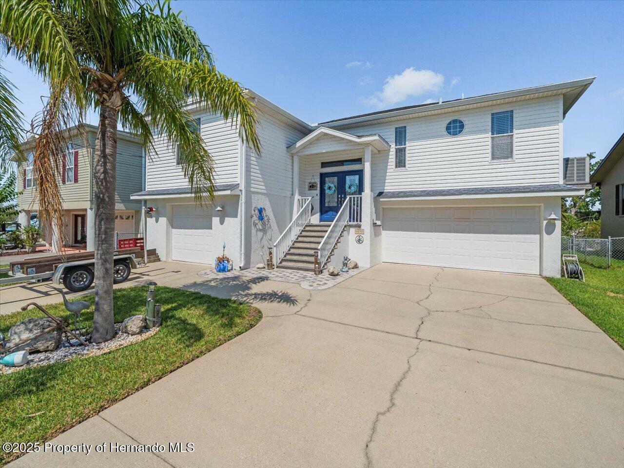 Property Photo: 4292 Tahiti Drive FL 34607