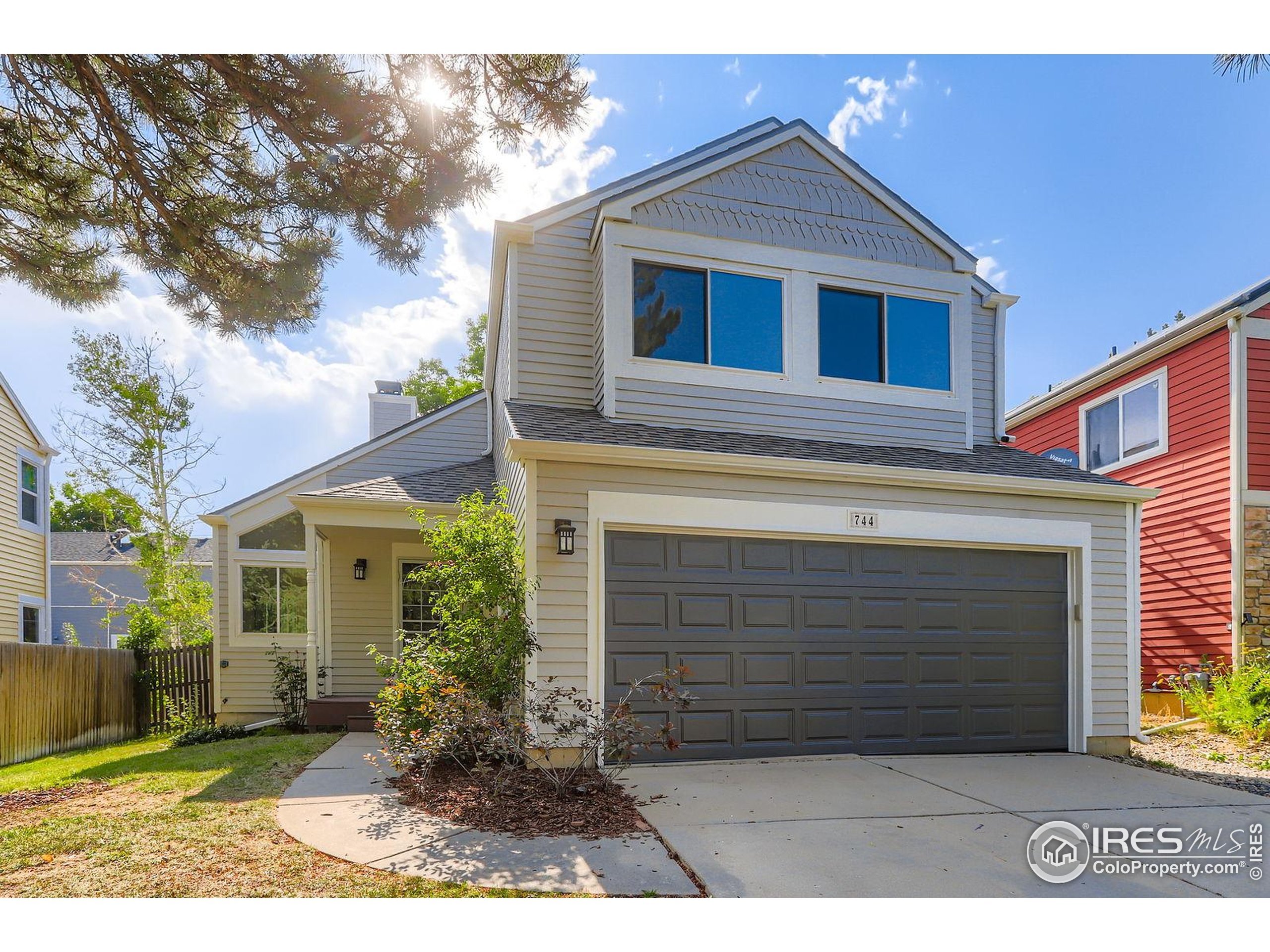 Property Photo: 744 Owl Dr CO 80027