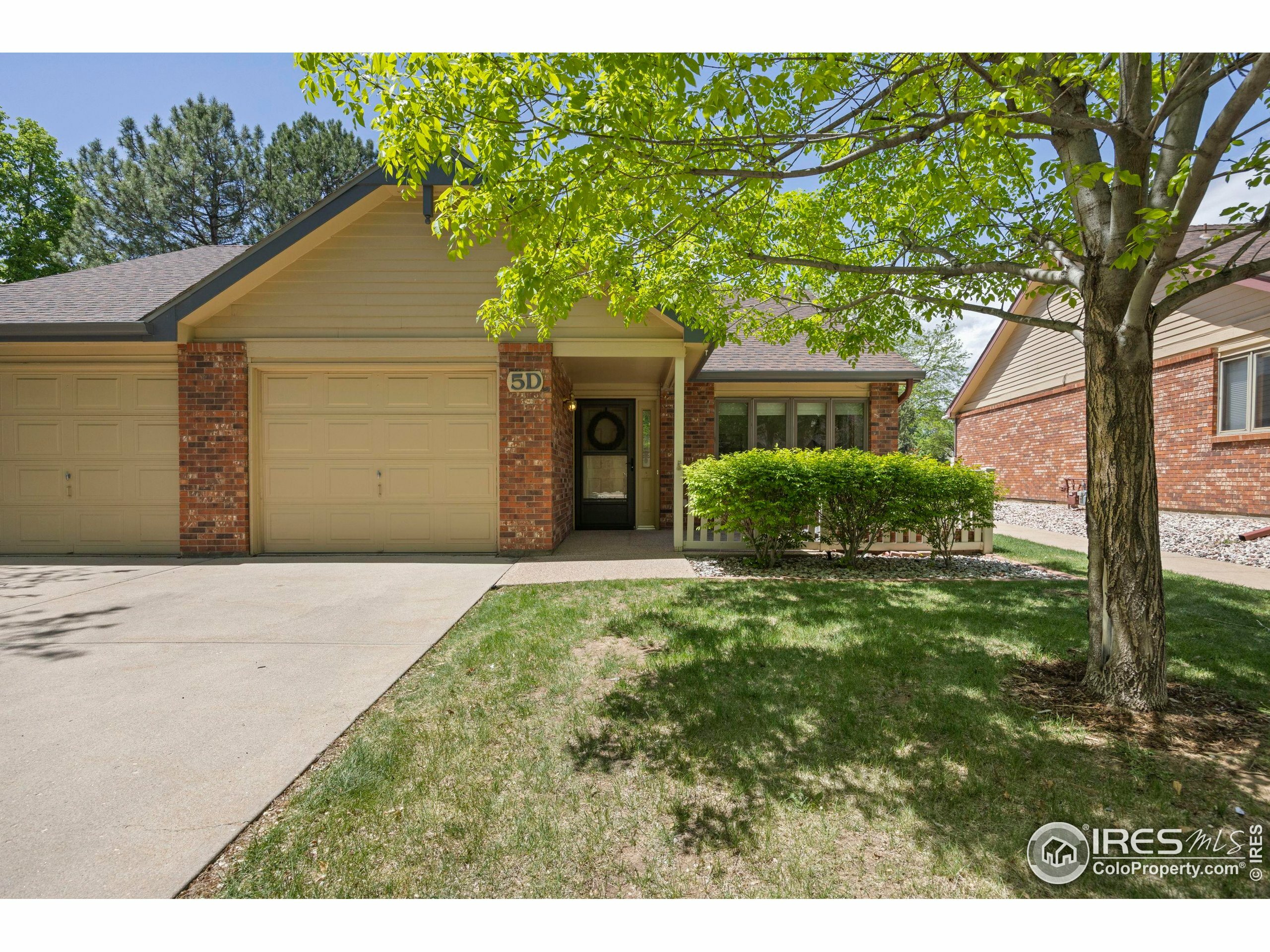 Property Photo: 4560 Larkbunting Dr 5D CO 80526
