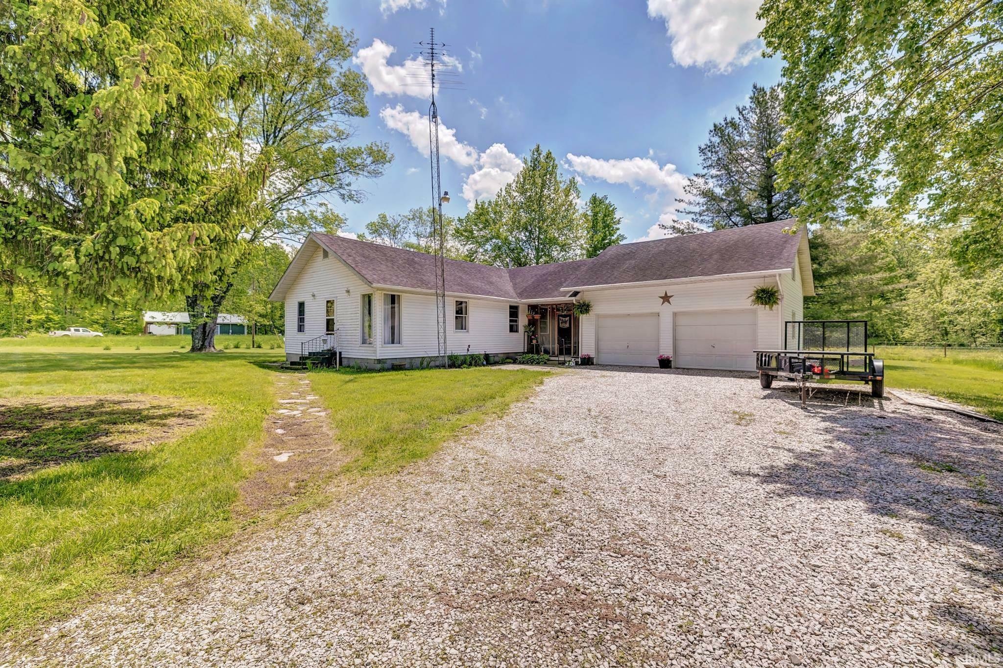 Property Photo: 628 E Sand Hollar Road IN 47424