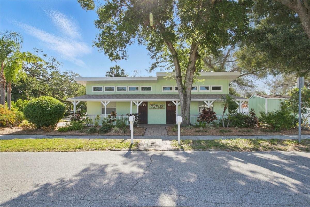 Property Photo: 212 8th Avenue S FL 34695