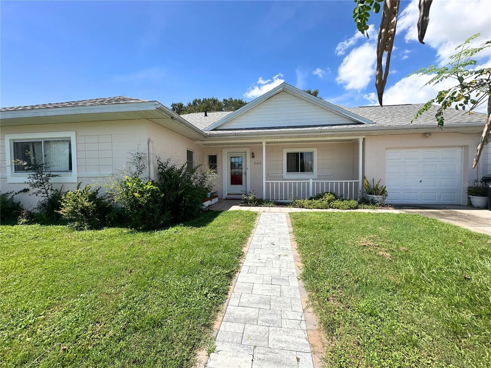 Property Photo: 3162 Little Sound Drive FL 32827