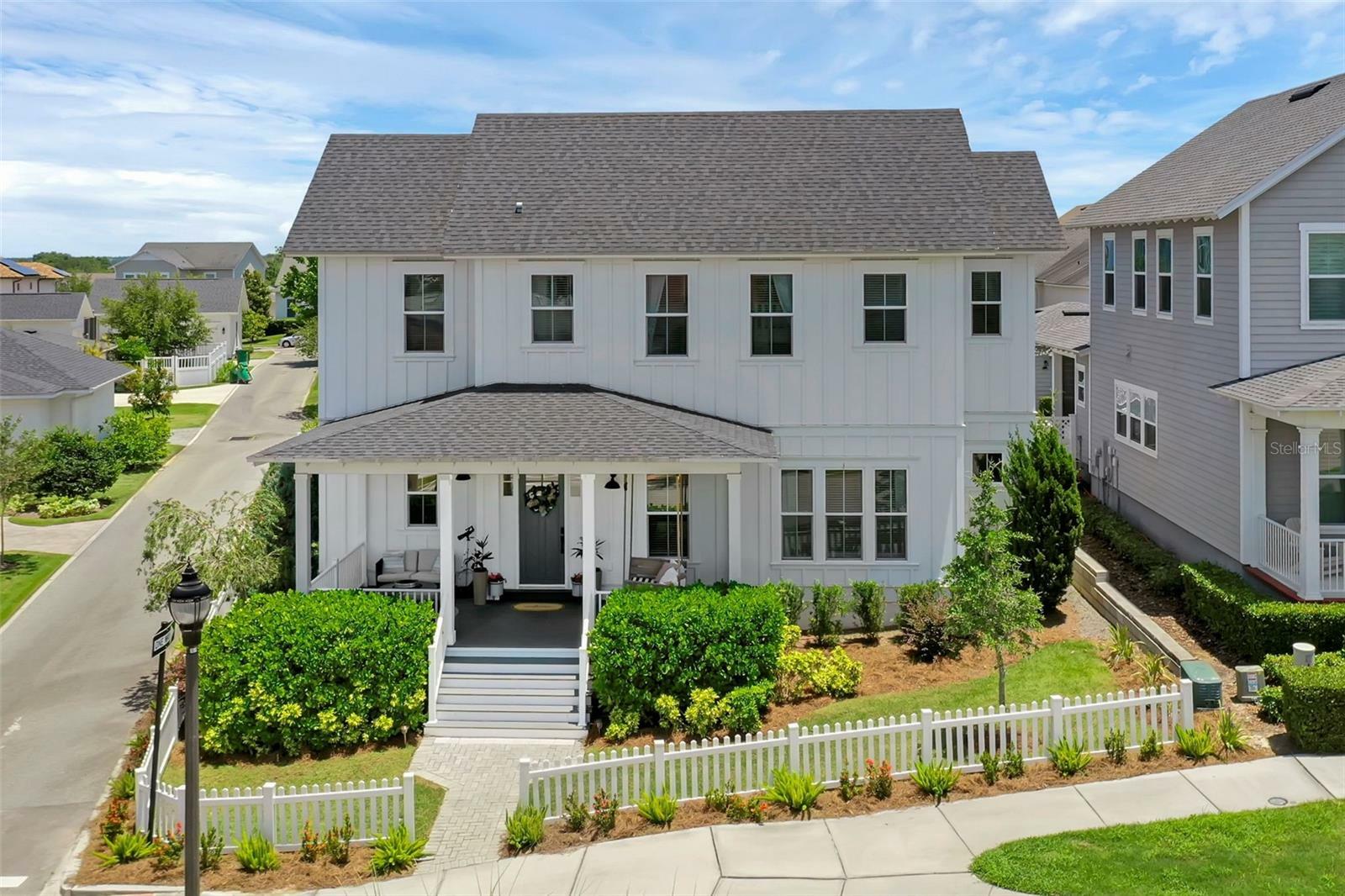 Property Photo: 1071 Kershaw Drive FL 34787