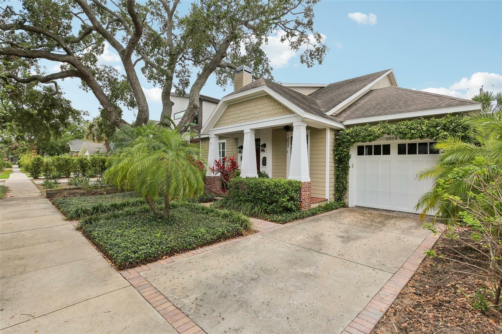 Property Photo: 1014 7th Street N FL 33701
