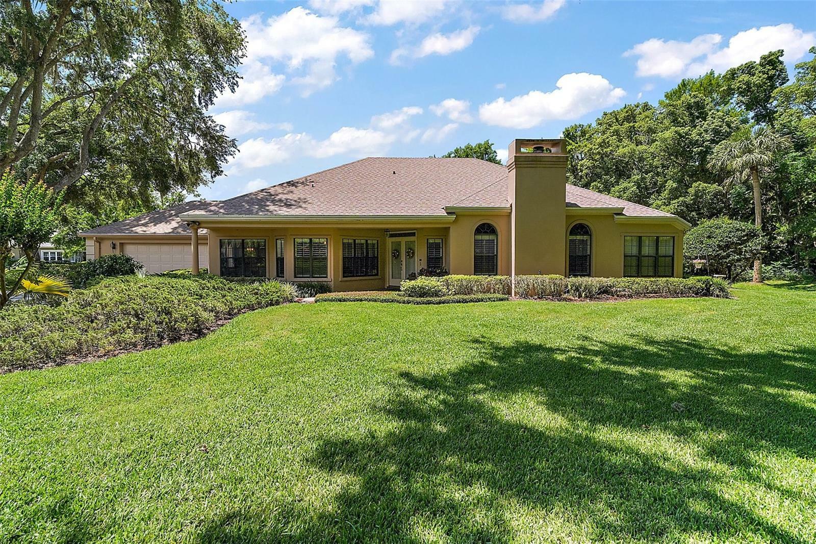 Property Photo: 621 High Point Drive FL 32757