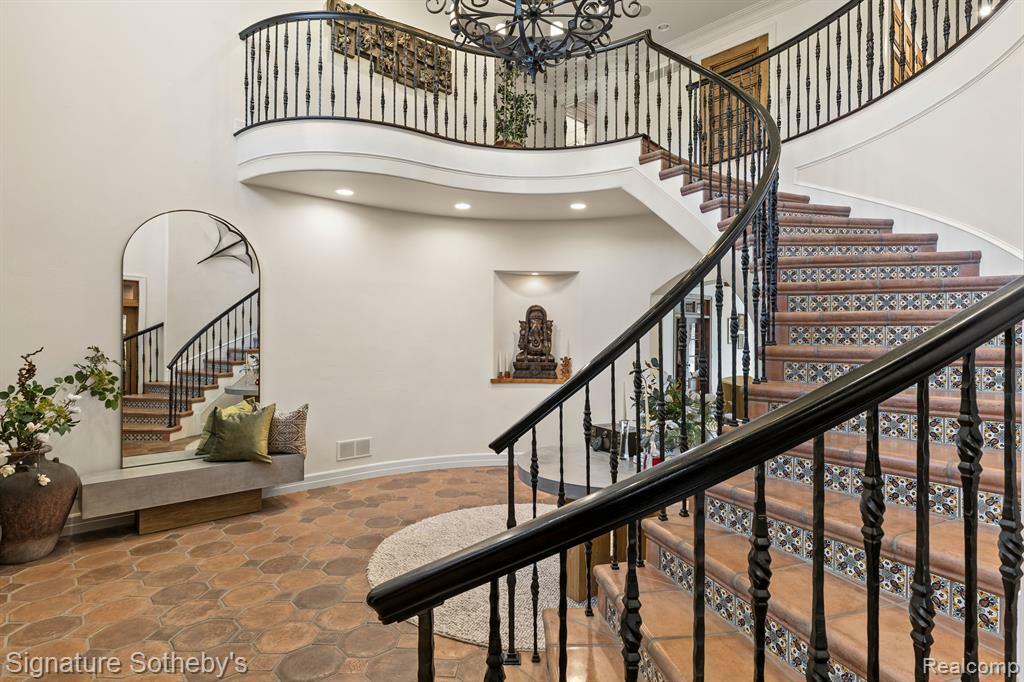 Property Photo: 597 Yarboro Drive MI 48304 3433