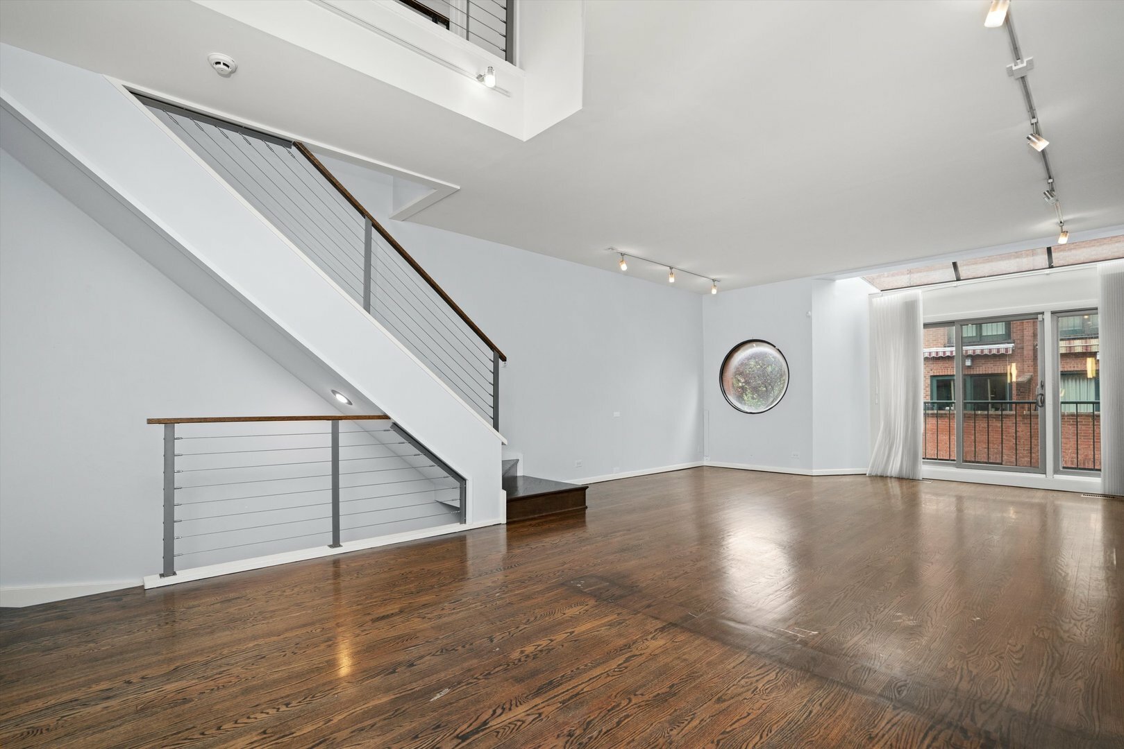 Property Photo: 171 W Goethe Street B IL 60610