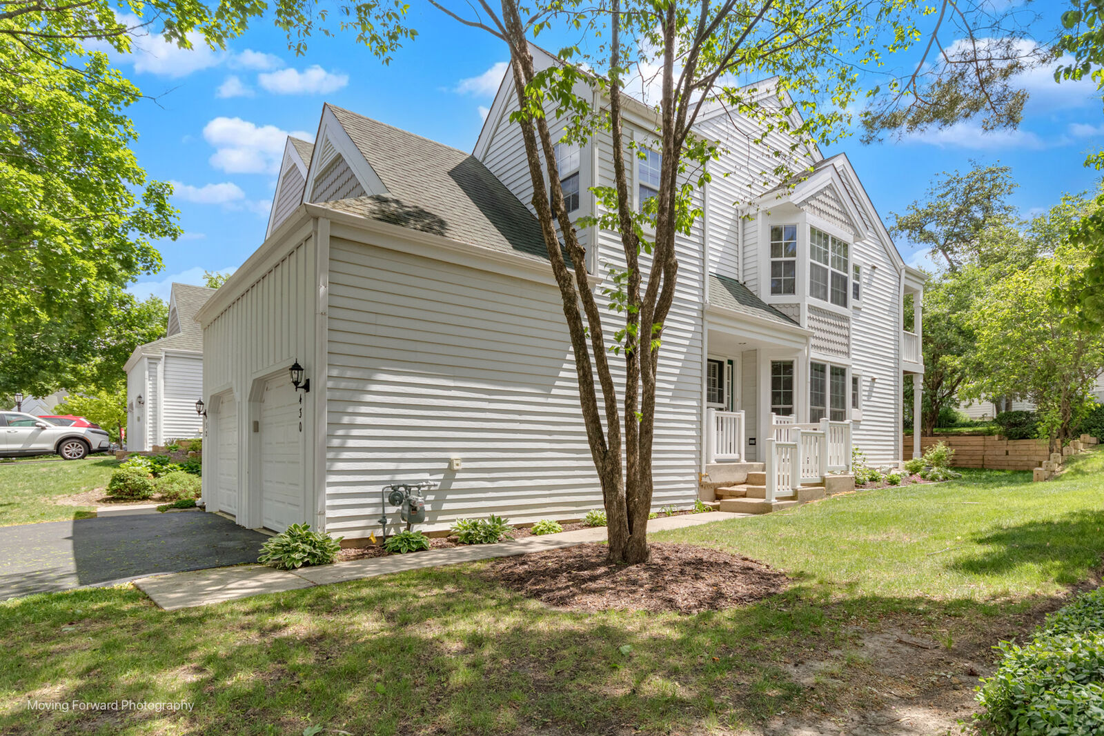 Property Photo:  430 Edgewater Lane  IL 60084 