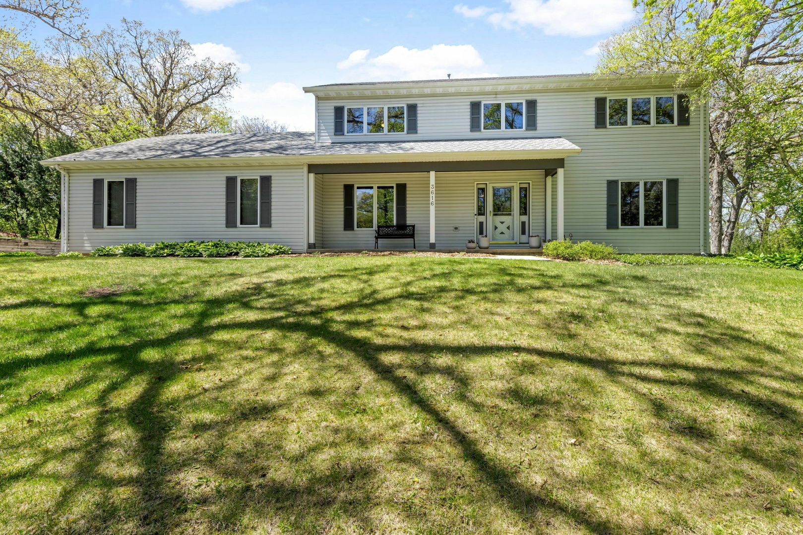 Property Photo: 3616 Highview Drive IL 60012