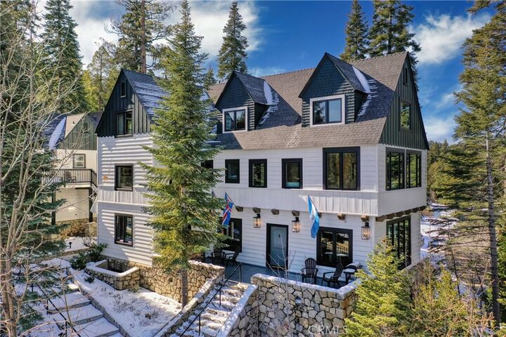 28041 Lakes Edge Road  Lake Arrowhead CA 92352 photo