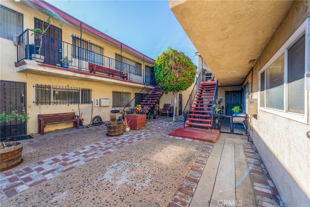 Property Photo: 219 E Artesia Boulevard CA 90805