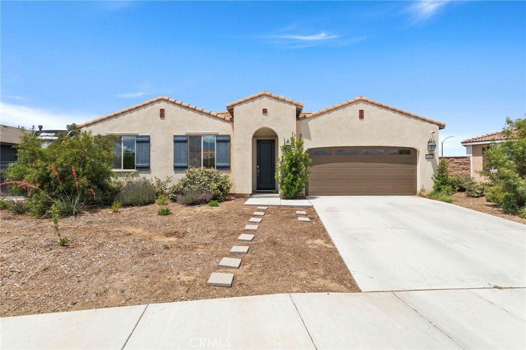 Property Photo: 27083 Comrade Circle CA 92585
