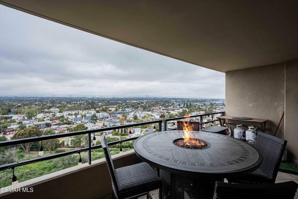 Property Photo: 4316 Marina City Drive 927C CA 90292
