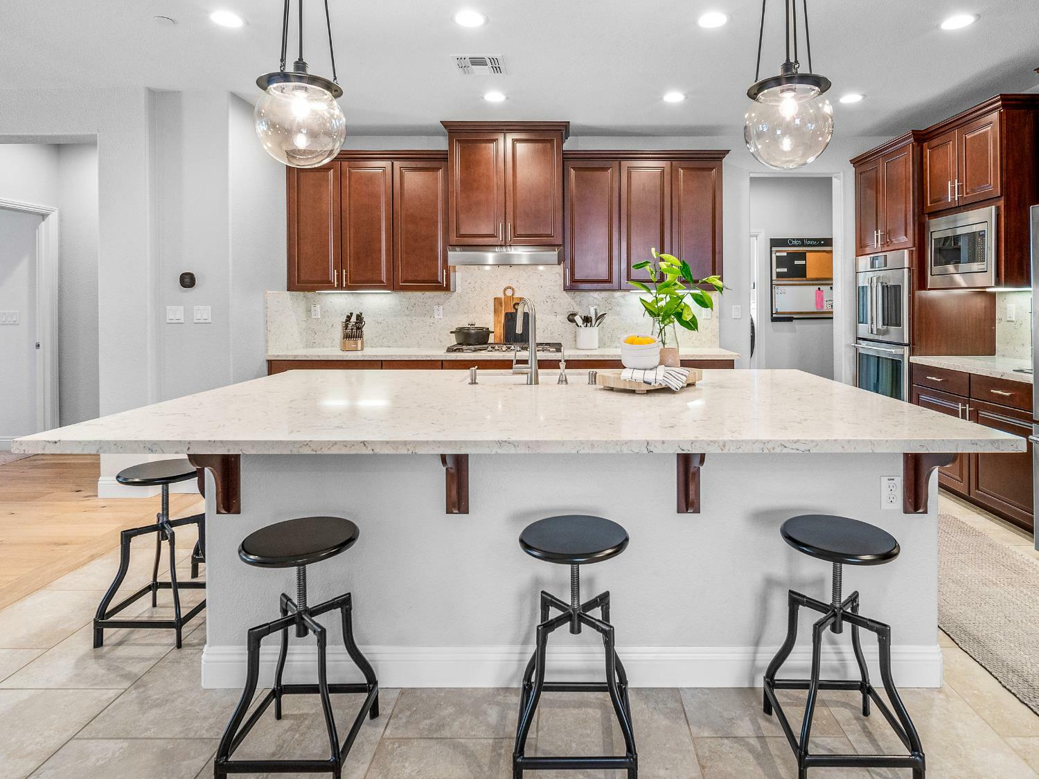 Property Photo: 4015 David Loop CA 95762