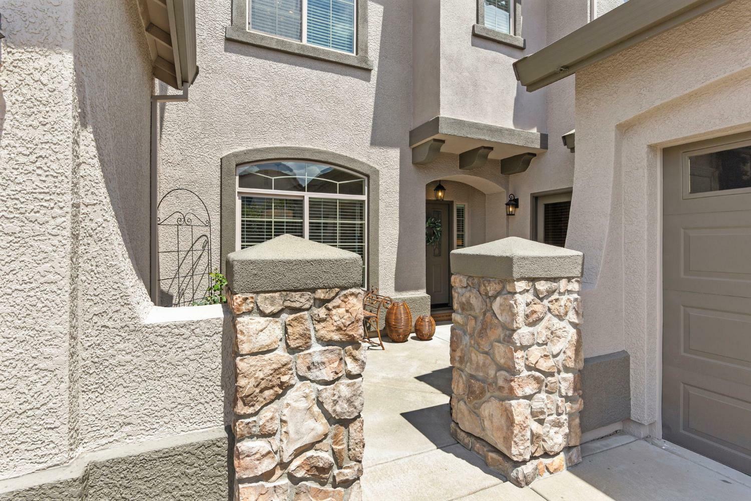 Property Photo: 100 Talega Court CA 95747