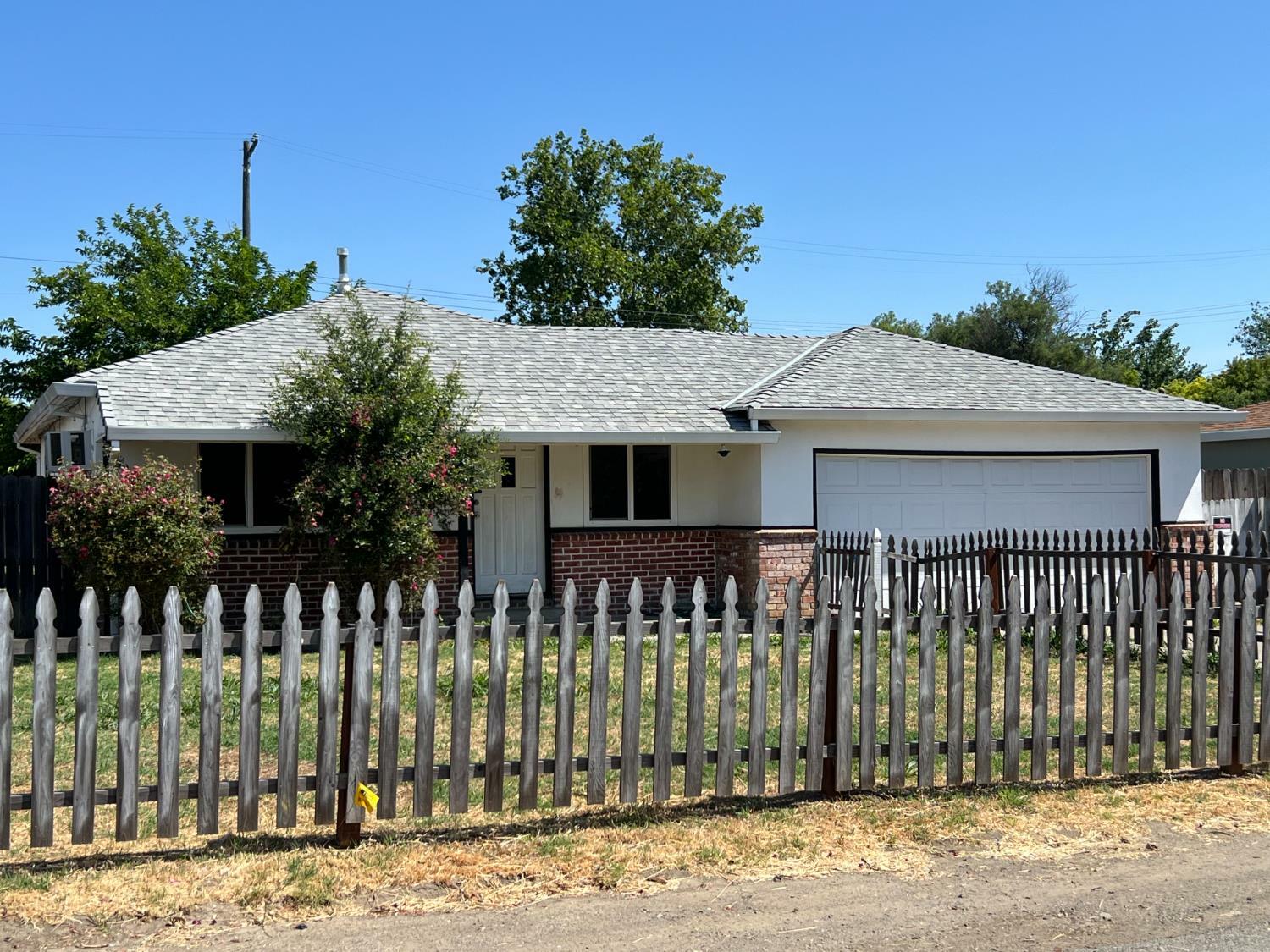 Property Photo: 3301 27th Avenue CA 95820