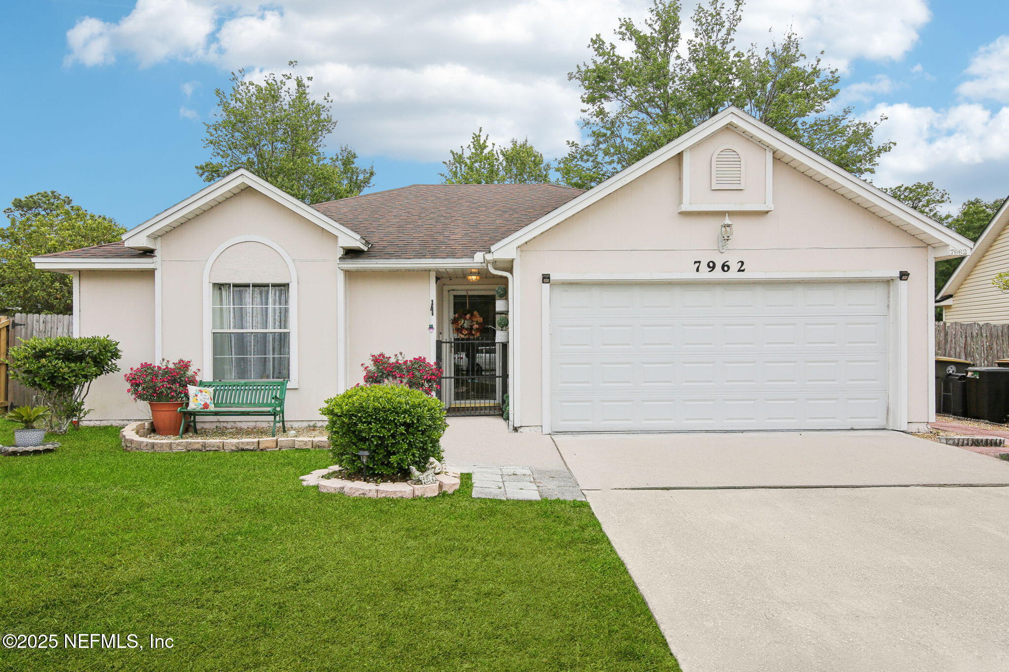 Property Photo:  7962 Delta Post Drive S  FL 32244 
