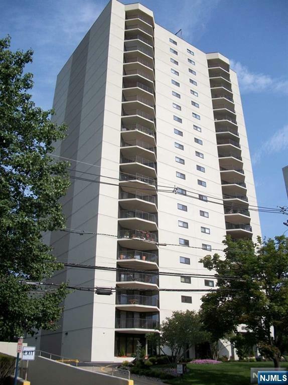 Property Photo: 245 Prospect Avenue 5B NJ 07601